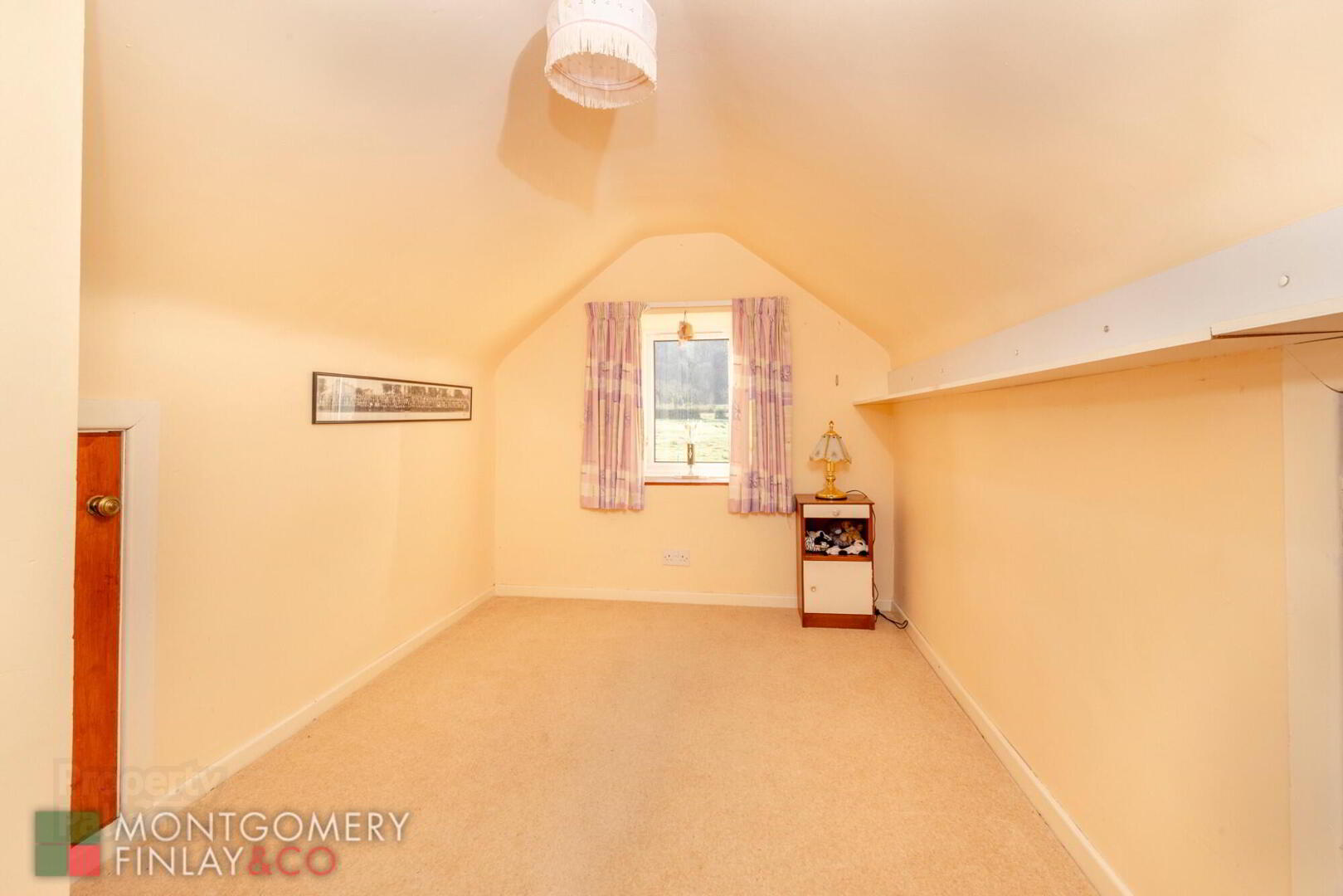 140 Marble Arch Road 30 of 39