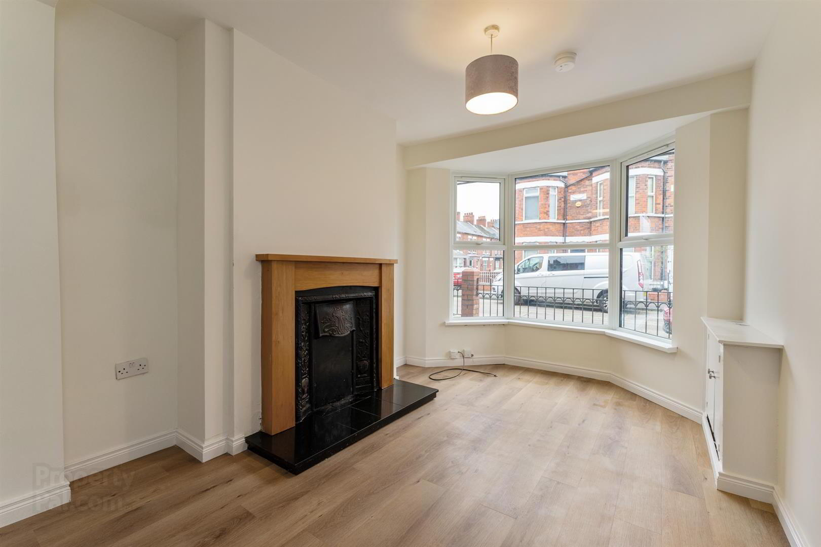 20 Woodcot Avenue 4 of 15