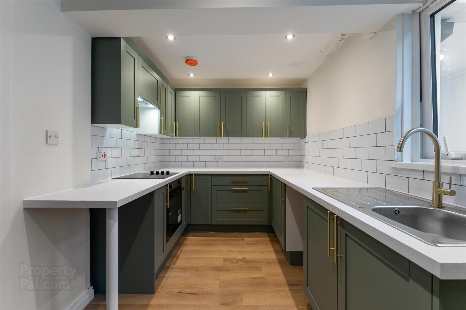20 Woodcot Avenue 6 of 15