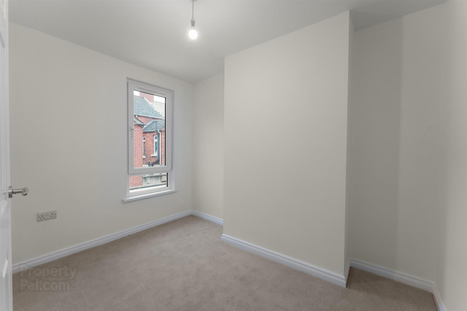 20 Woodcot Avenue 11 of 15