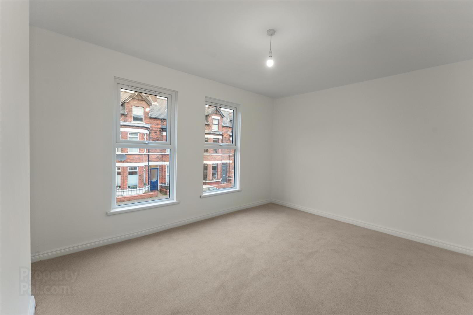 20 Woodcot Avenue 10 of 15