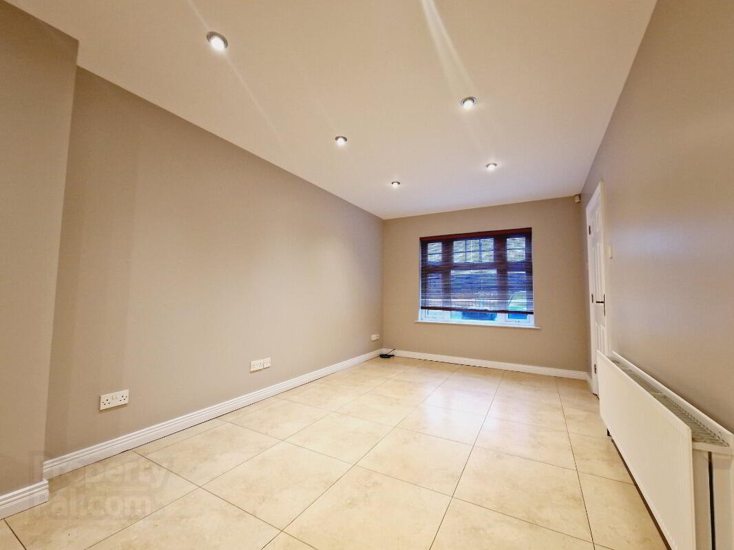 12 Cherry Tree Court 4 of 9