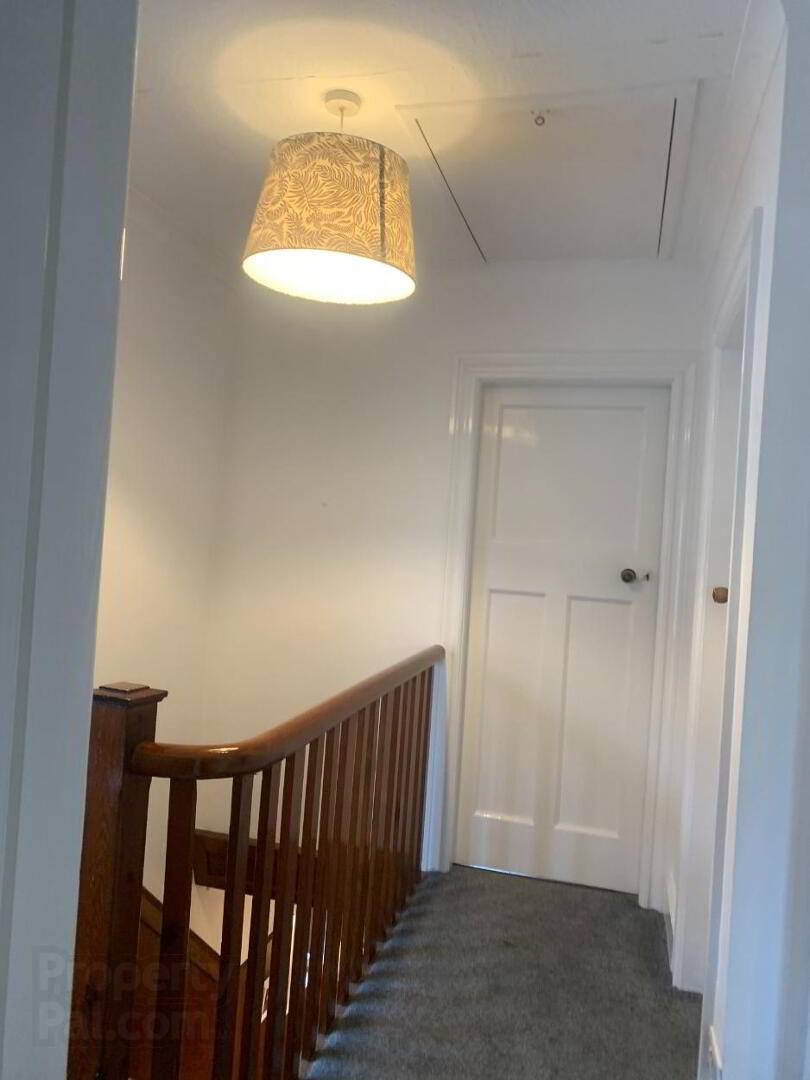 203 Ravenhill Road 33 of 36