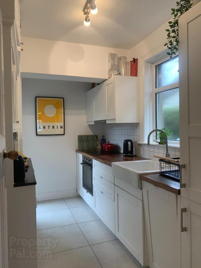 203 Ravenhill Road 15 of 36