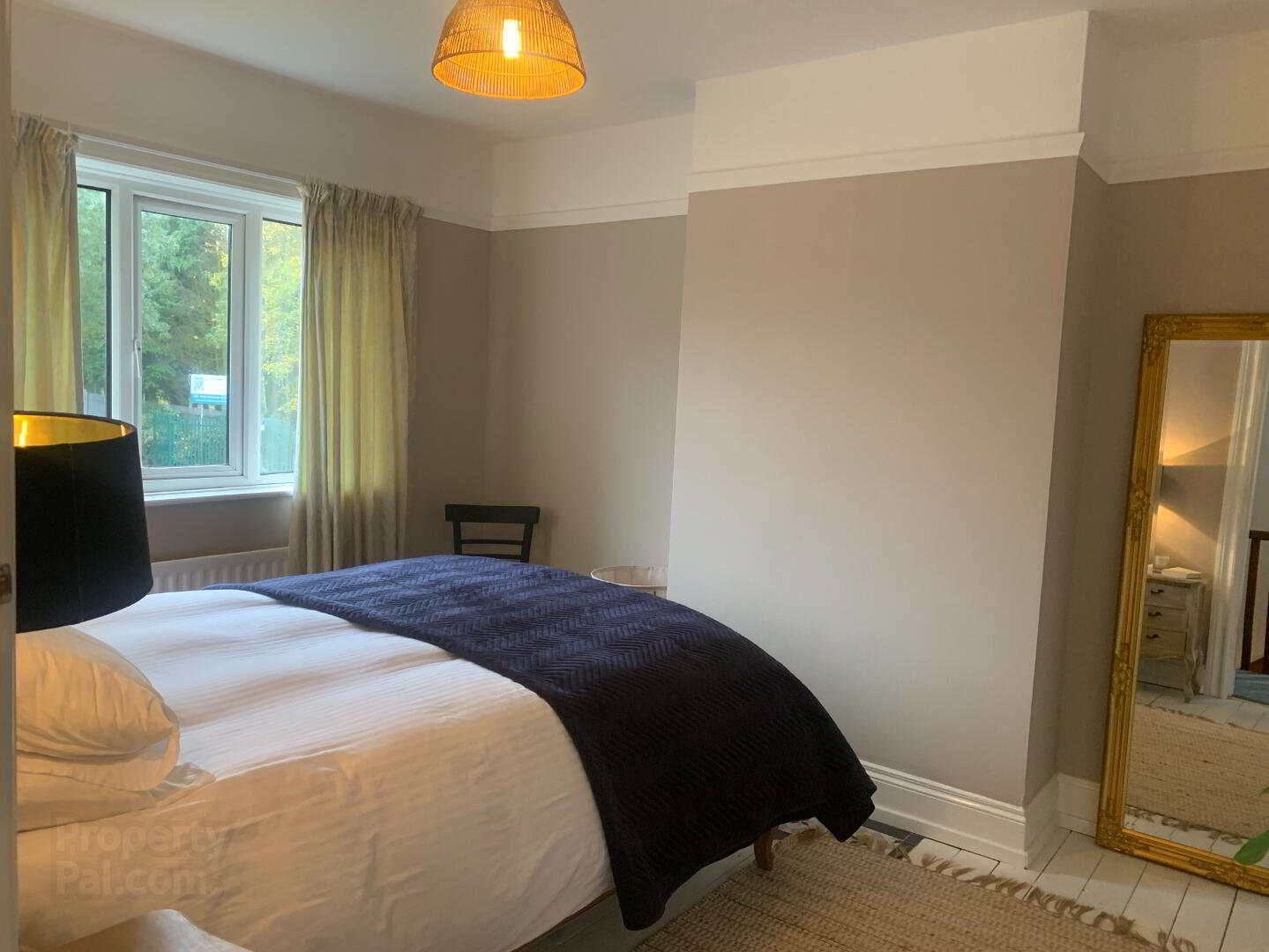 203 Ravenhill Road 22 of 36