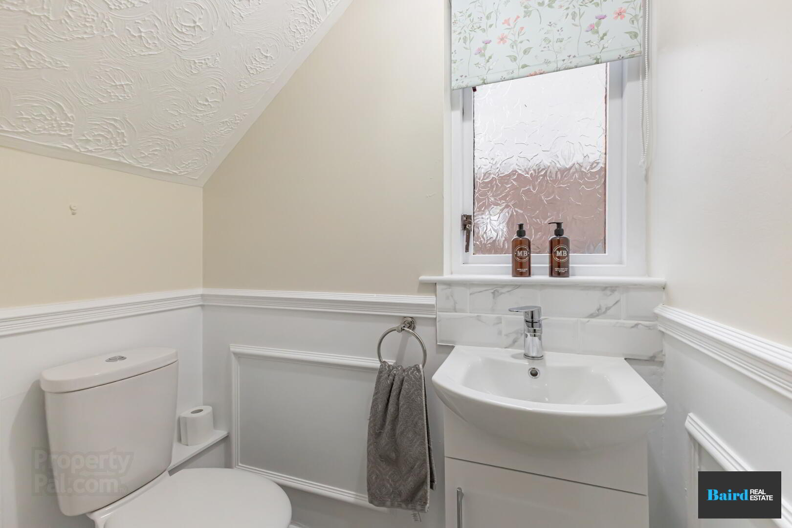 8 Hillview Place 8 of 26