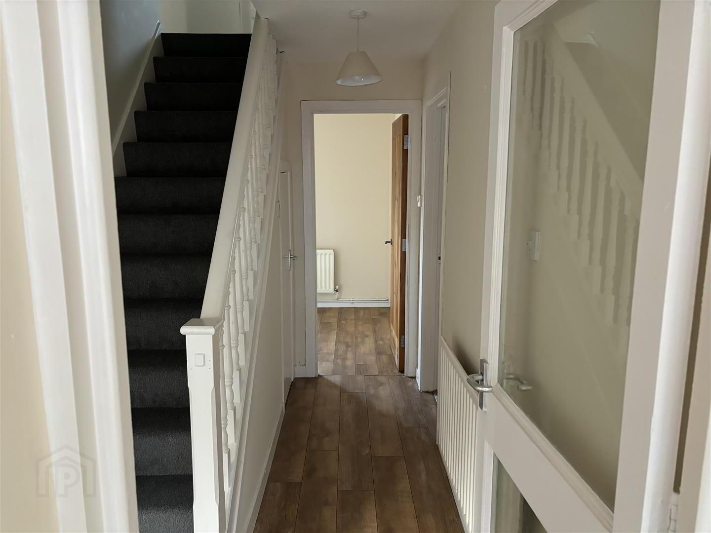 21 Shackleton Crescent 7 of 9