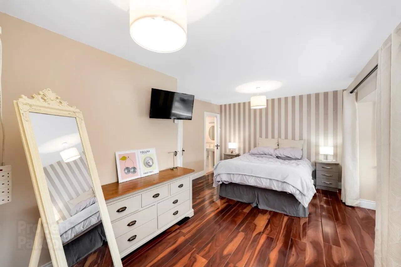 32 Deerpark Manor 18 of 26