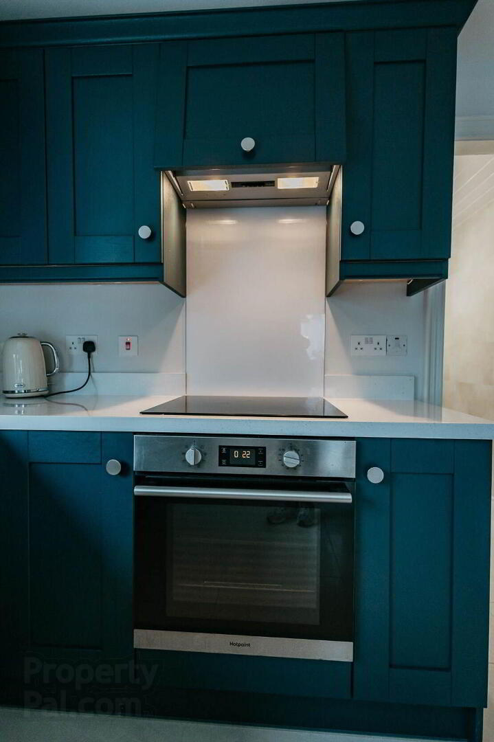 29 Nutfield Road 8 of 54