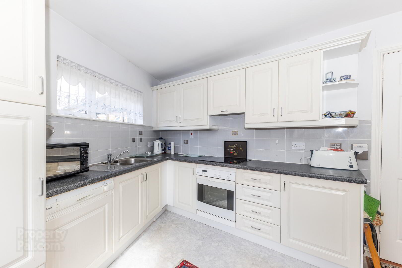 87 Strand Street 19 of 37