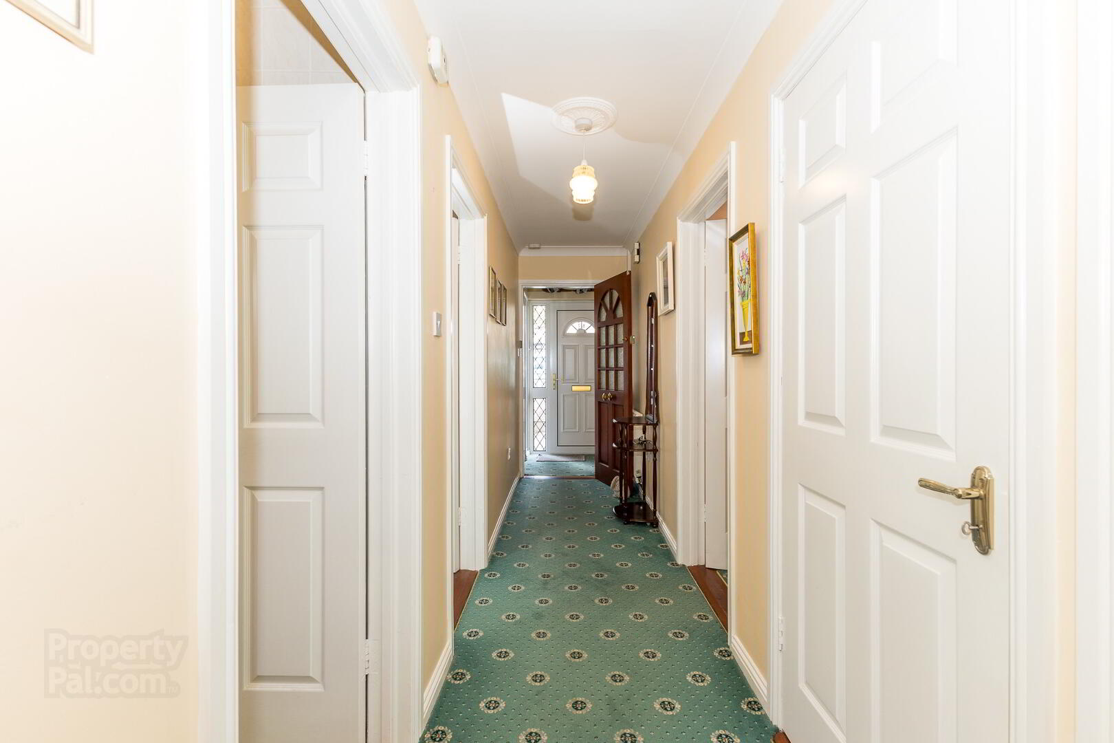 87 Strand Street 22 of 37