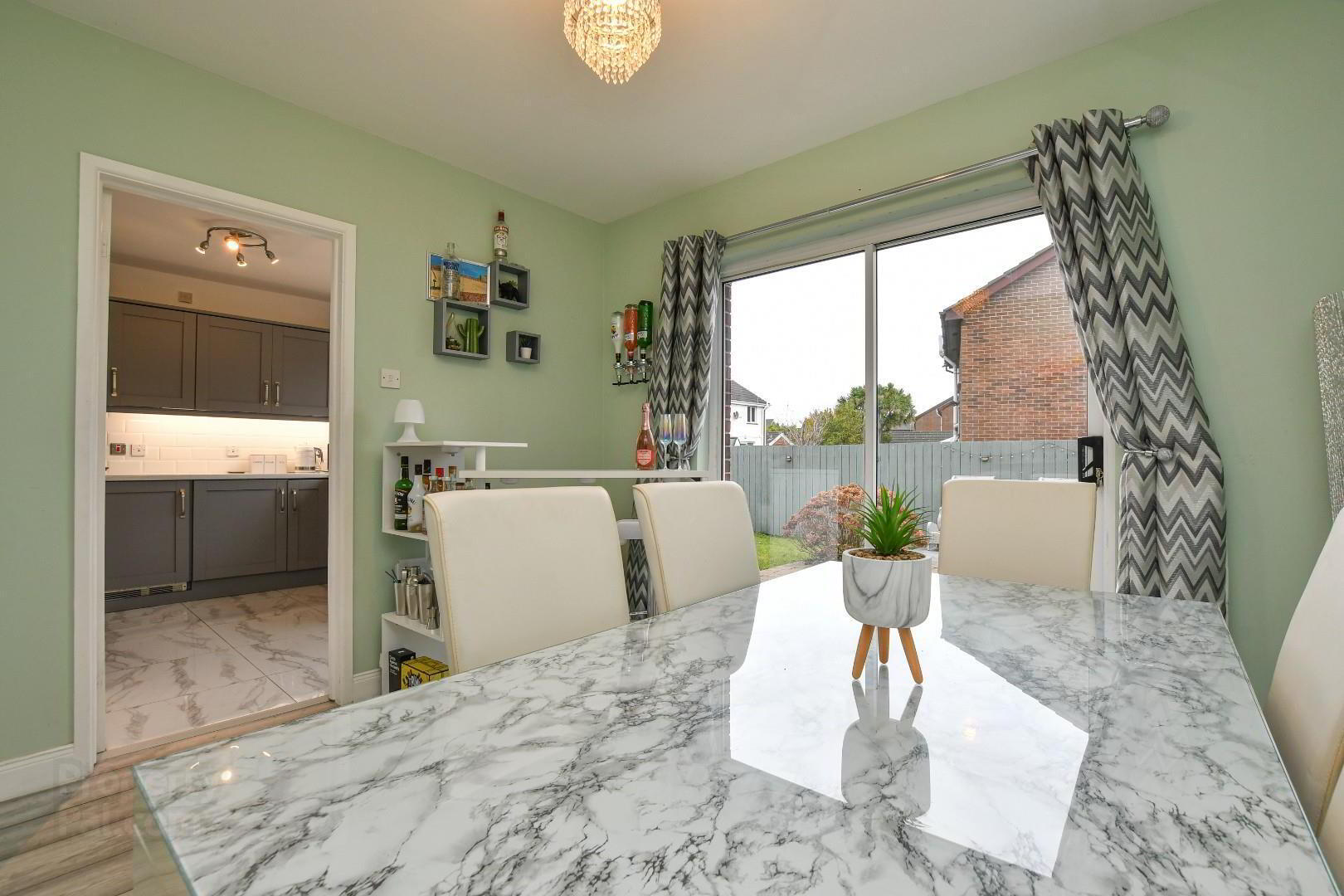 25 Balmoral Drive 13 of 26