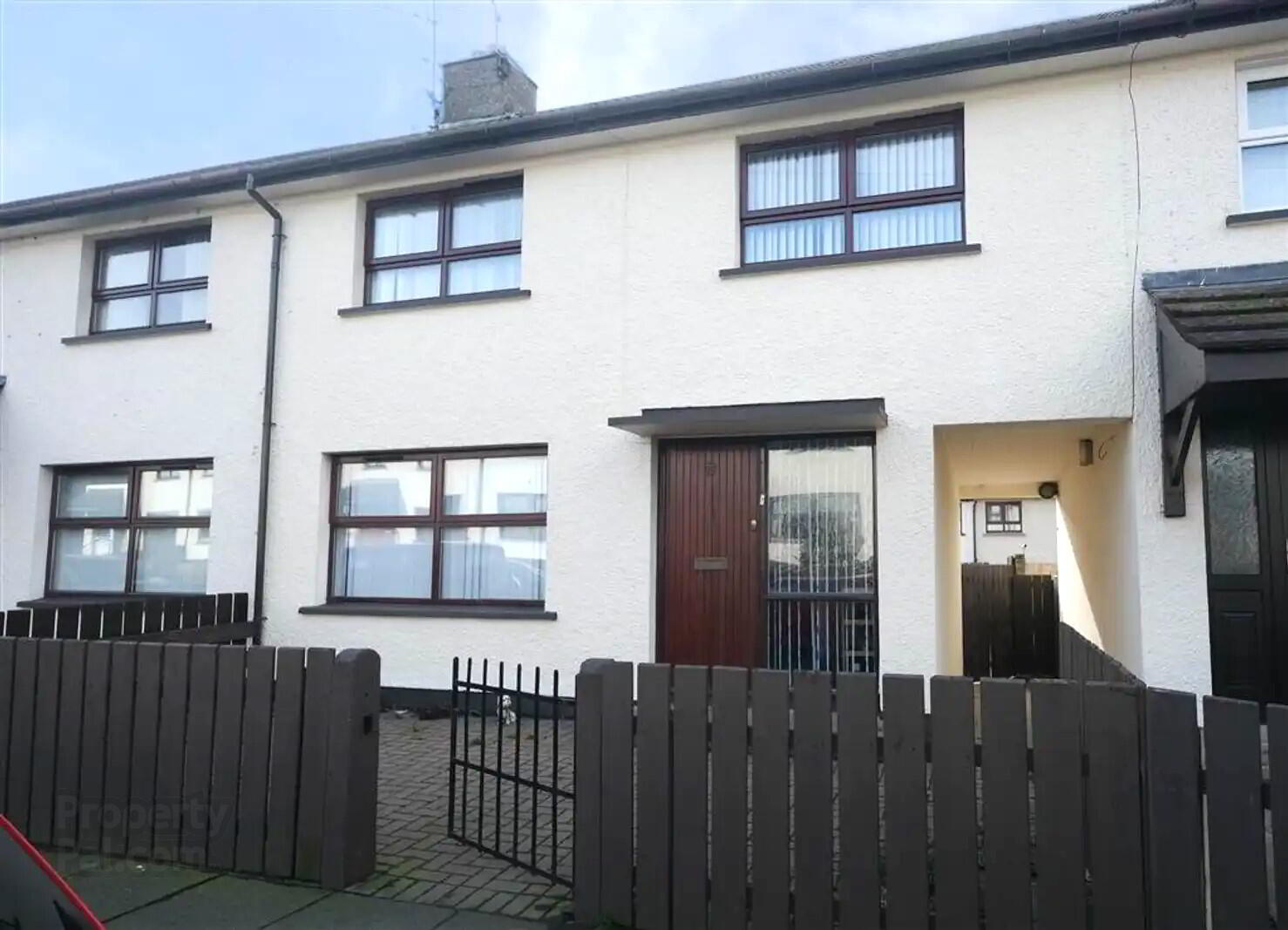 9 Sperrin View