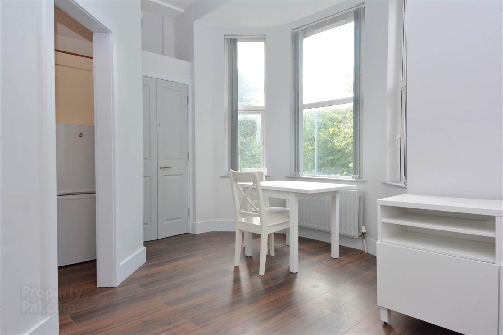 10 One Bedroom Apartments @, 63 & 65 Ulsterville Avenue 8 of 25