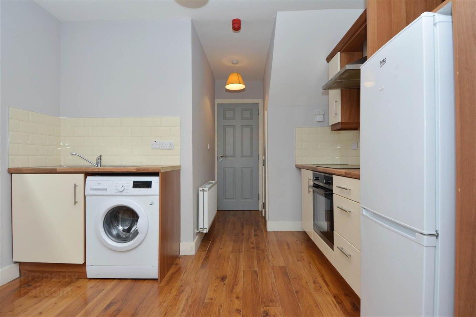 10 One Bedroom Apartments @, 63 & 65 Ulsterville Avenue 4 of 25