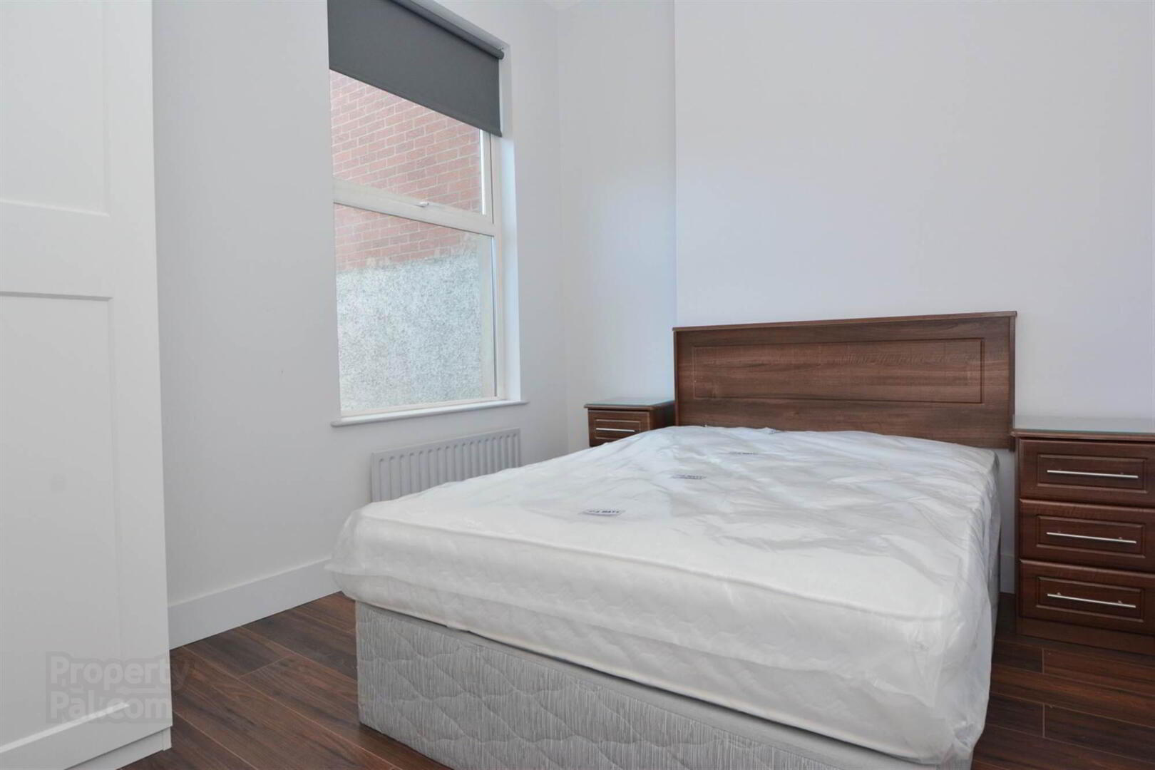 10 One Bedroom Apartments @, 63 & 65 Ulsterville Avenue 12 of 25