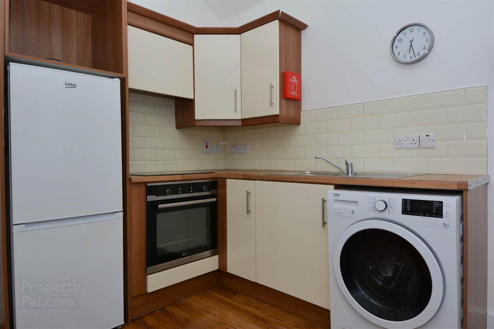 10 One Bedroom Apartments @, 63 & 65 Ulsterville Avenue 17 of 25