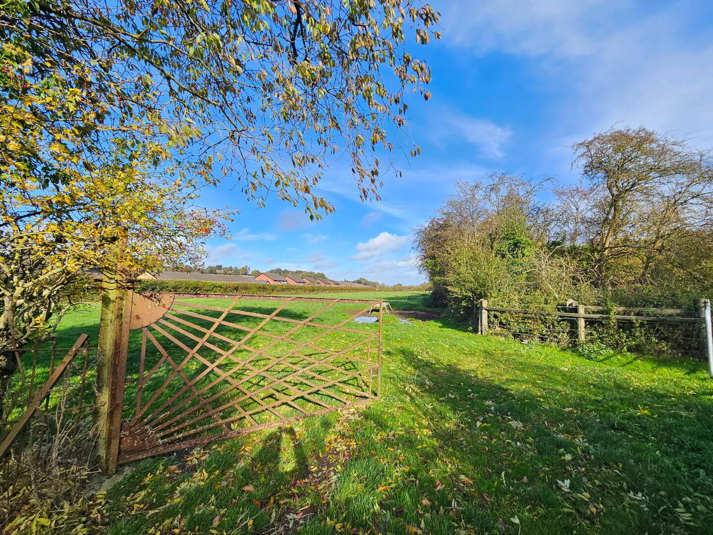 Land At, Railway Street