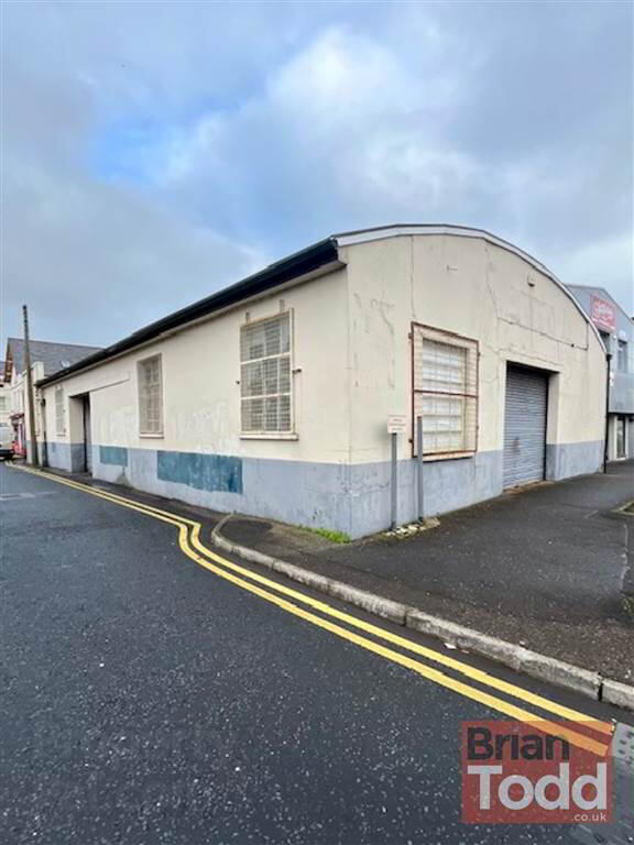 Former Central Garage, 4 Narrow Guage Road