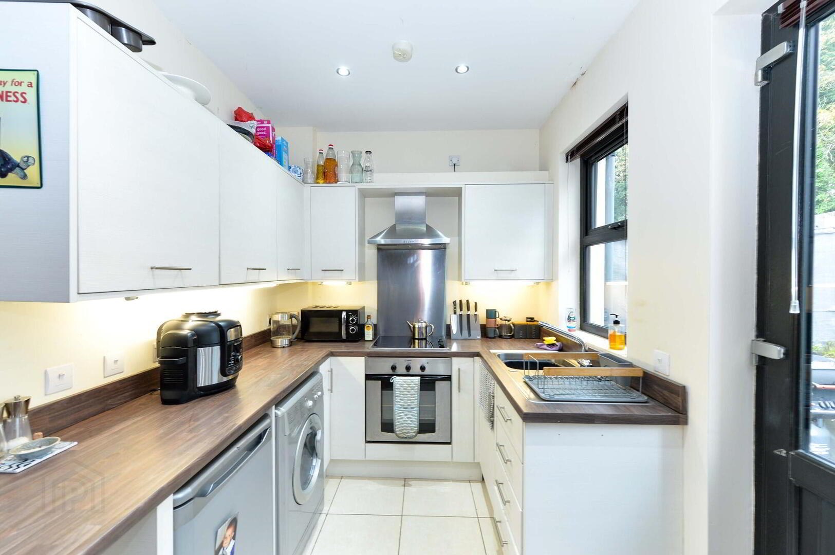 10 Cotswold Close 11 of 18