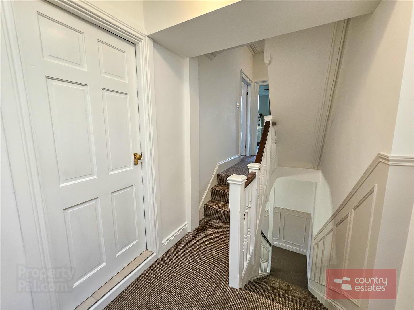43 Hydepark Road 23 of 58