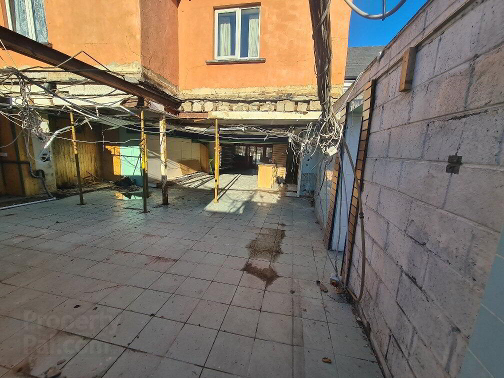 Former Crossroads Food Store 7 of 16