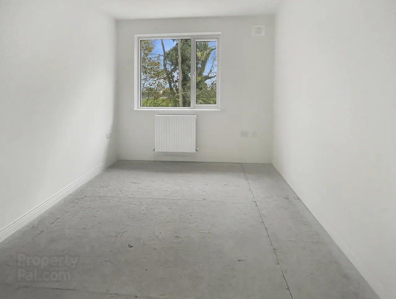 Three Bedroom End Of Terrace 6 of 10