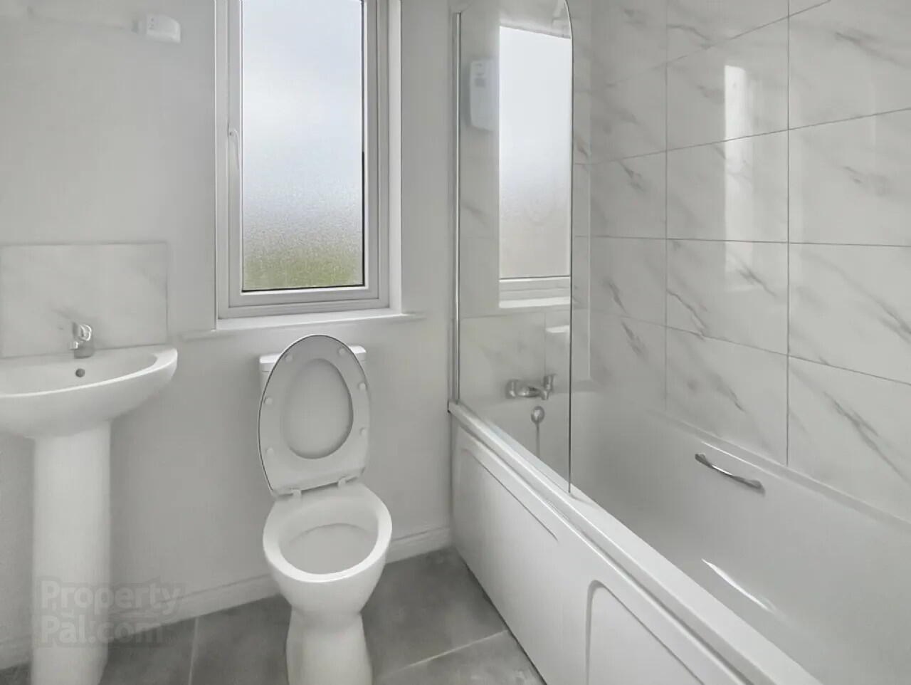 Three Bedroom End Of Terrace 8 of 10