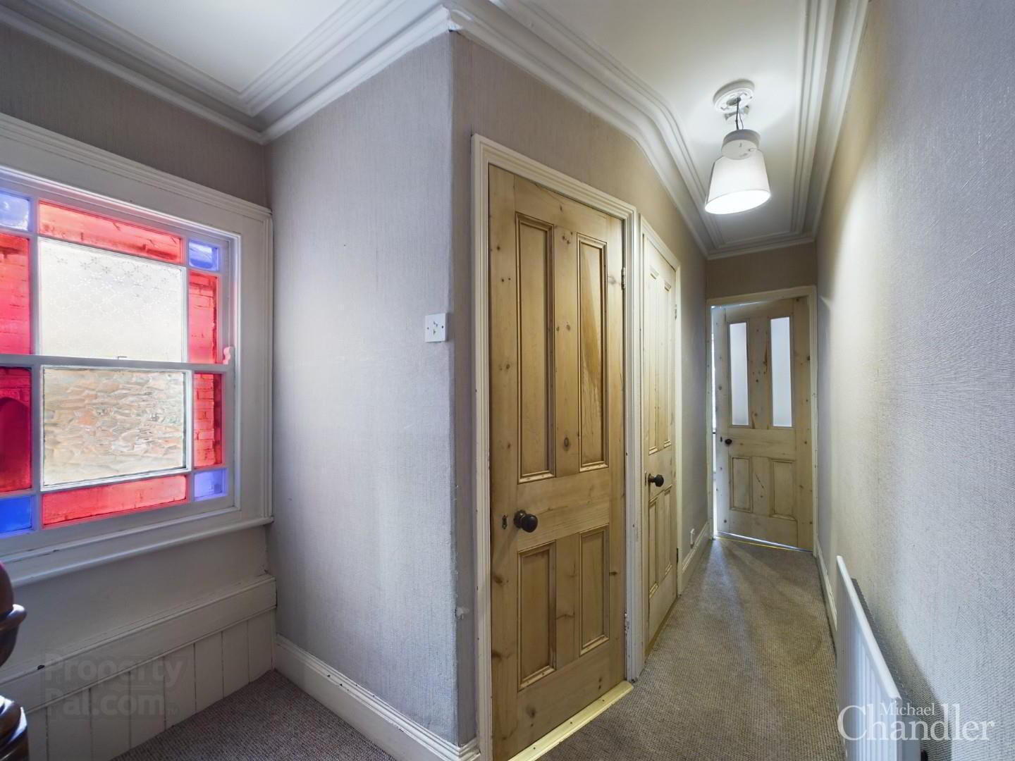 14 Llewellyn Avenue 13 of 23
