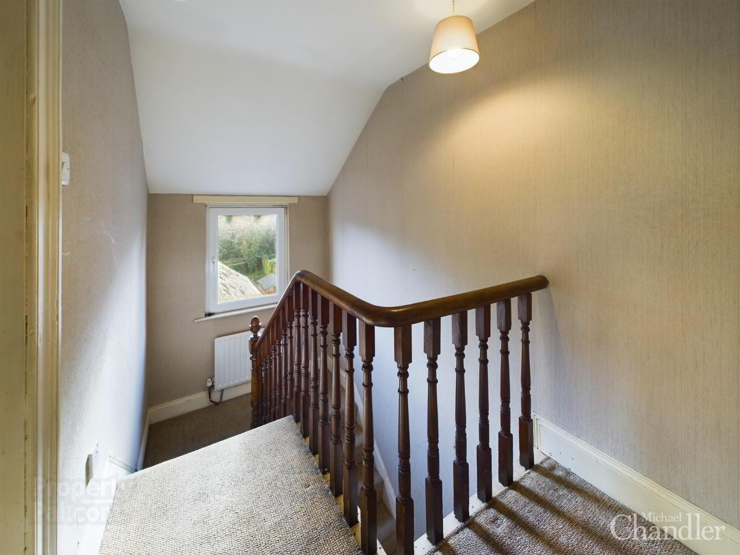 14 Llewellyn Avenue 17 of 23