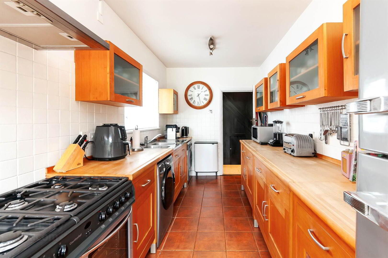 10 Thornhill Crescent 14 of 30