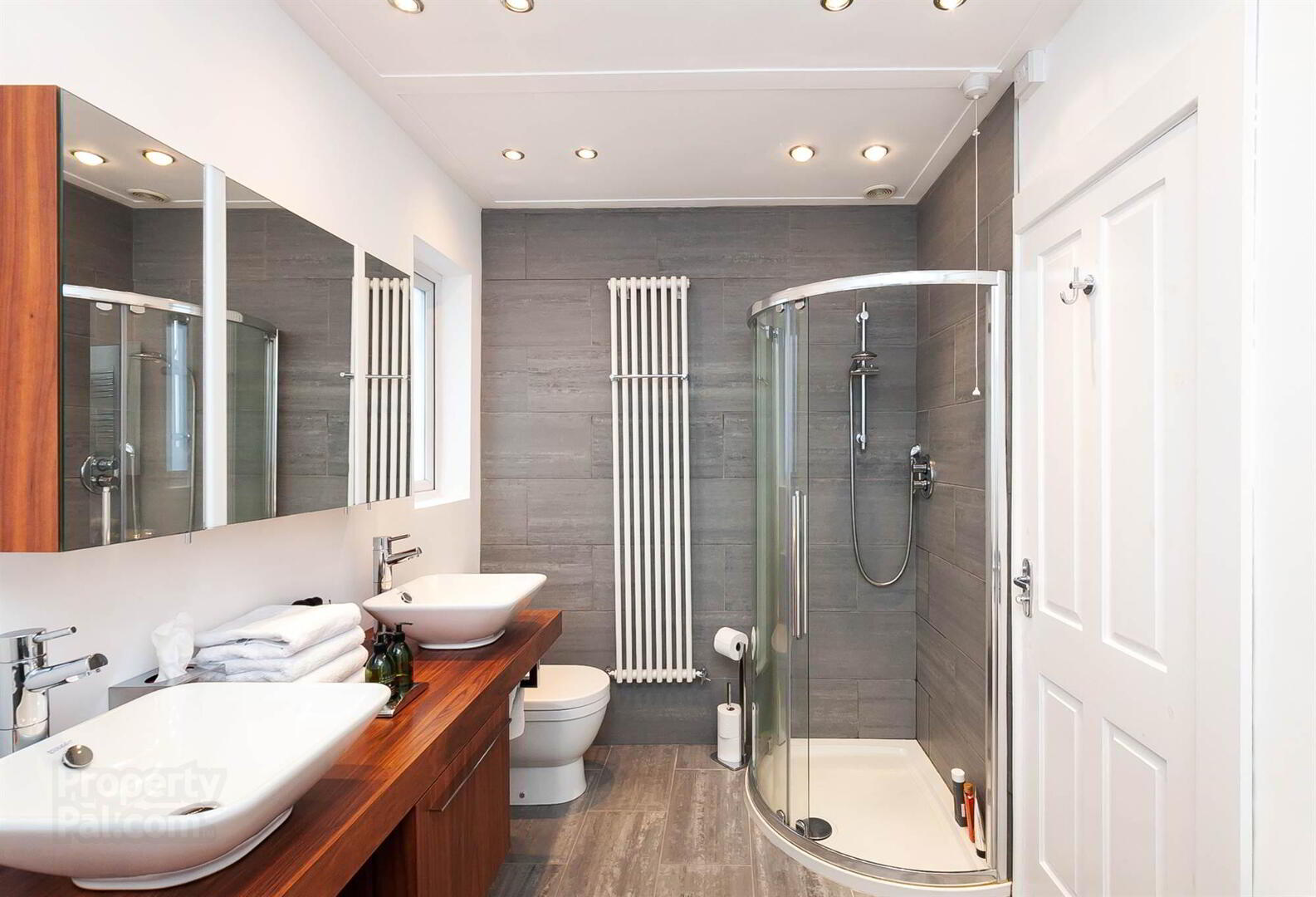 10 Thornhill Crescent 26 of 30