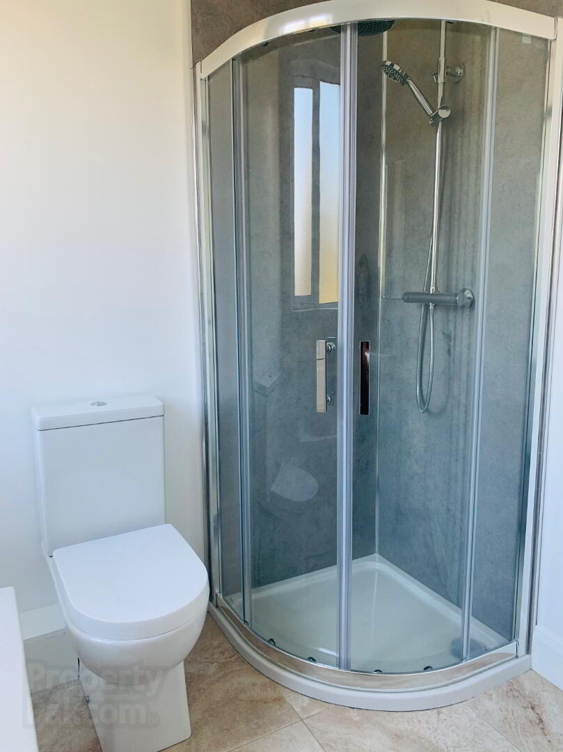 3b Portrush Road 8 of 27