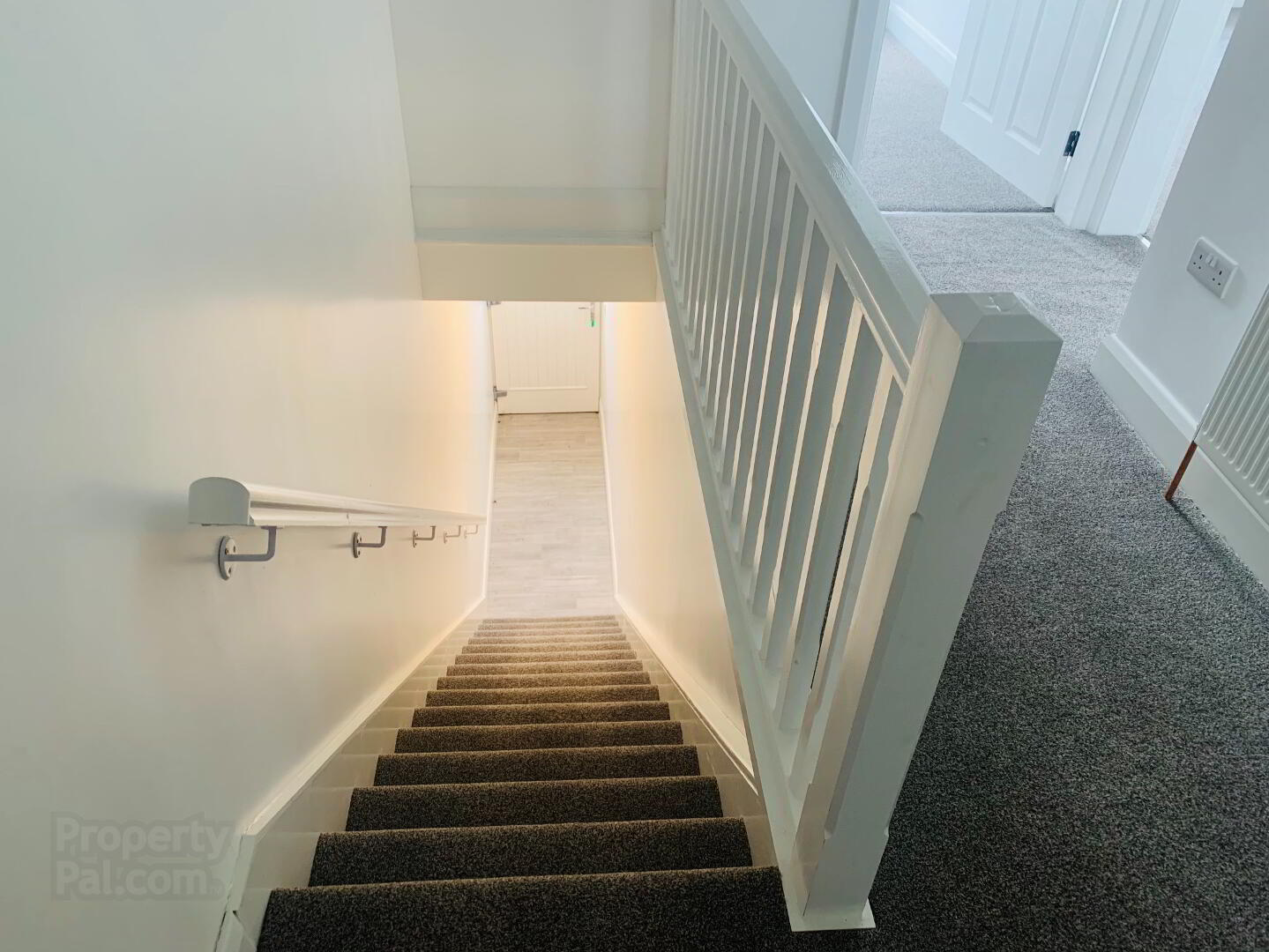 3b Portrush Road 12 of 27