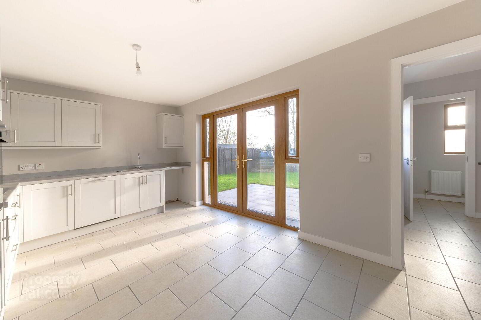 24 Longfield Way 8 of 25
