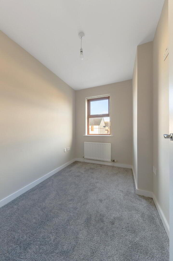 24 Longfield Way 15 of 25