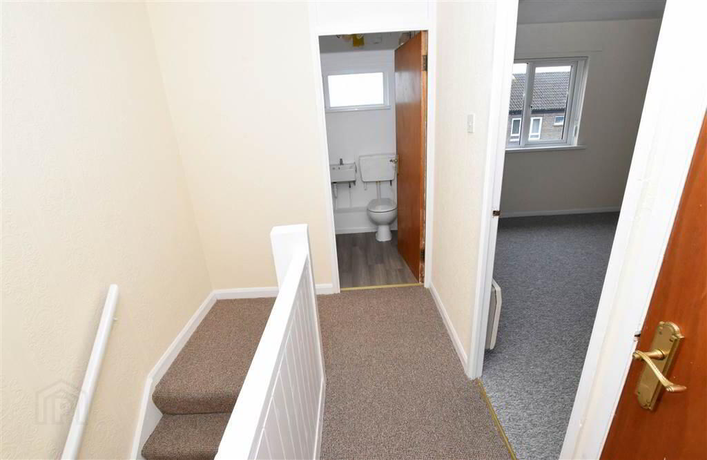 65 Movilla Street 18 of 20