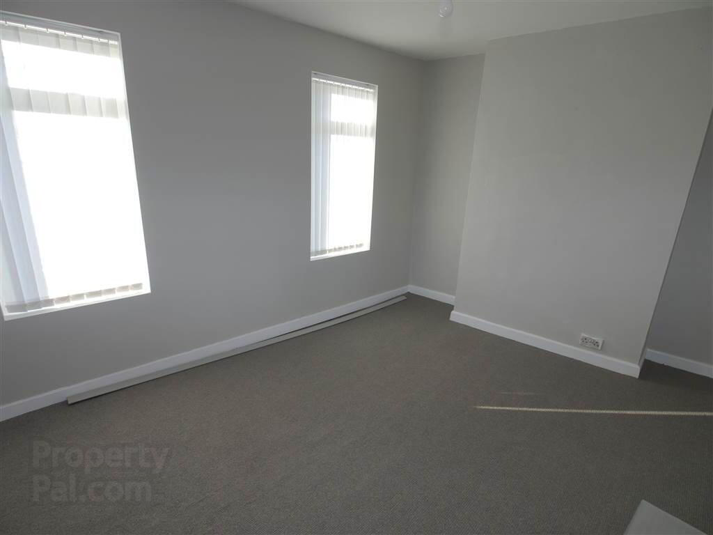 150 Hyndford Street 4 of 6