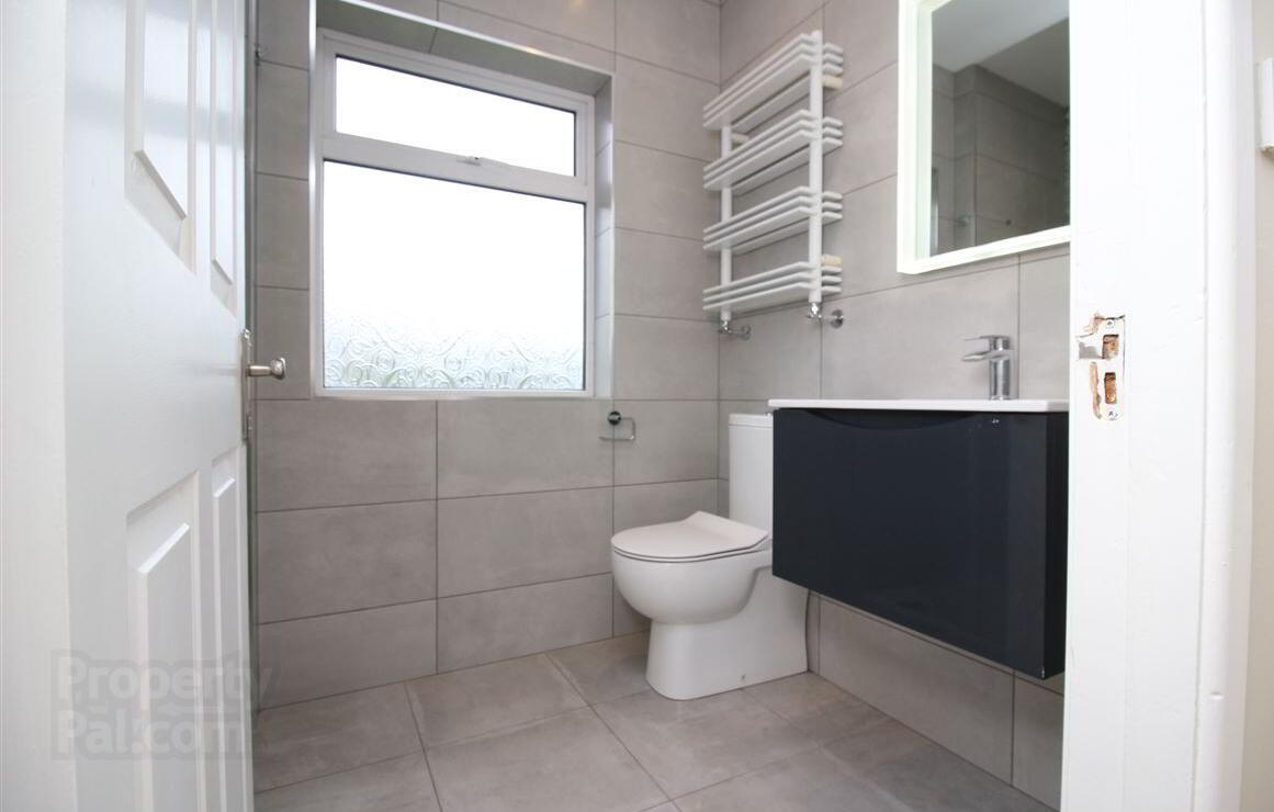 10 Lynn Avenue 16 of 31