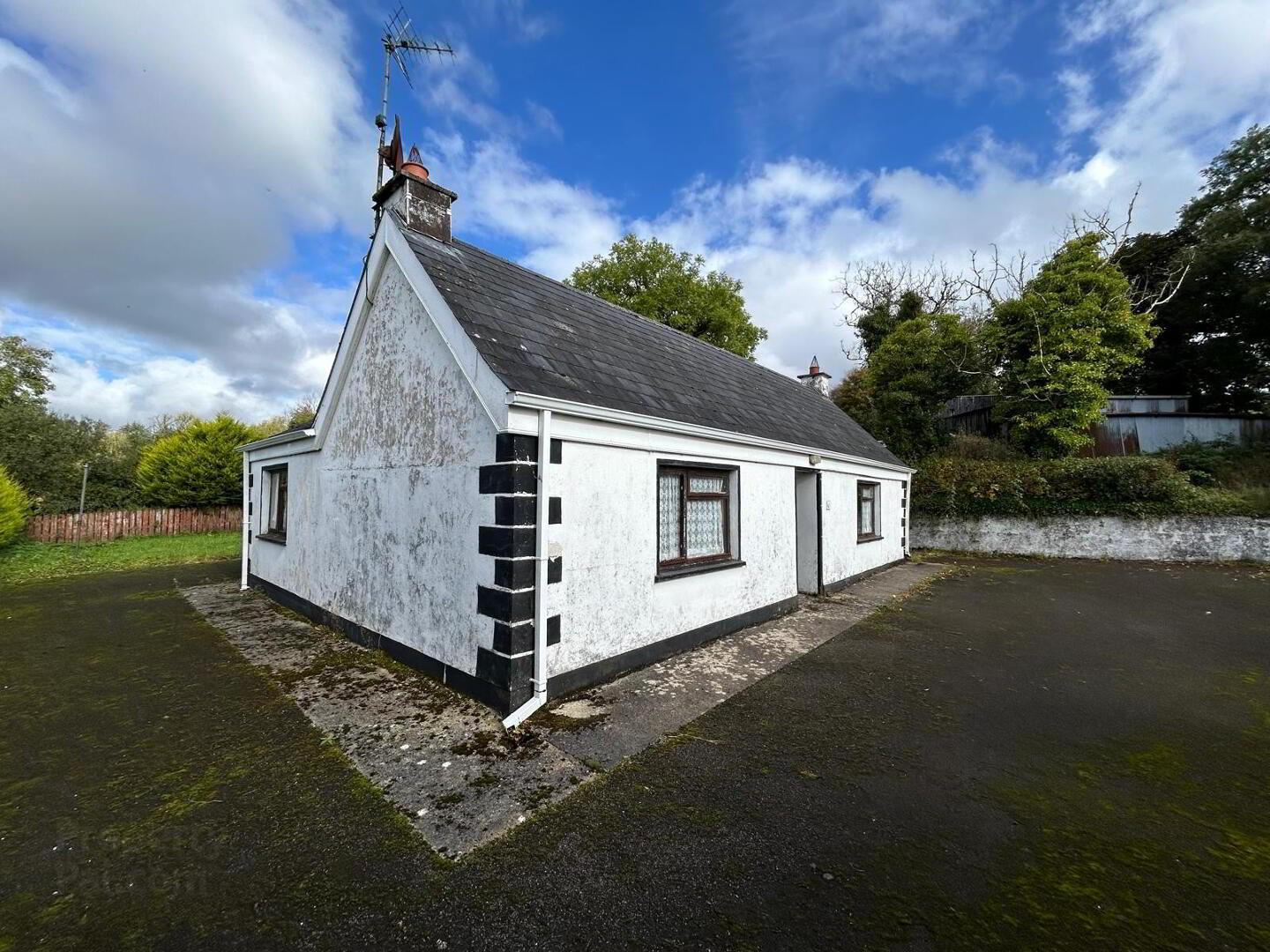 163 Glen Road 12 of 16