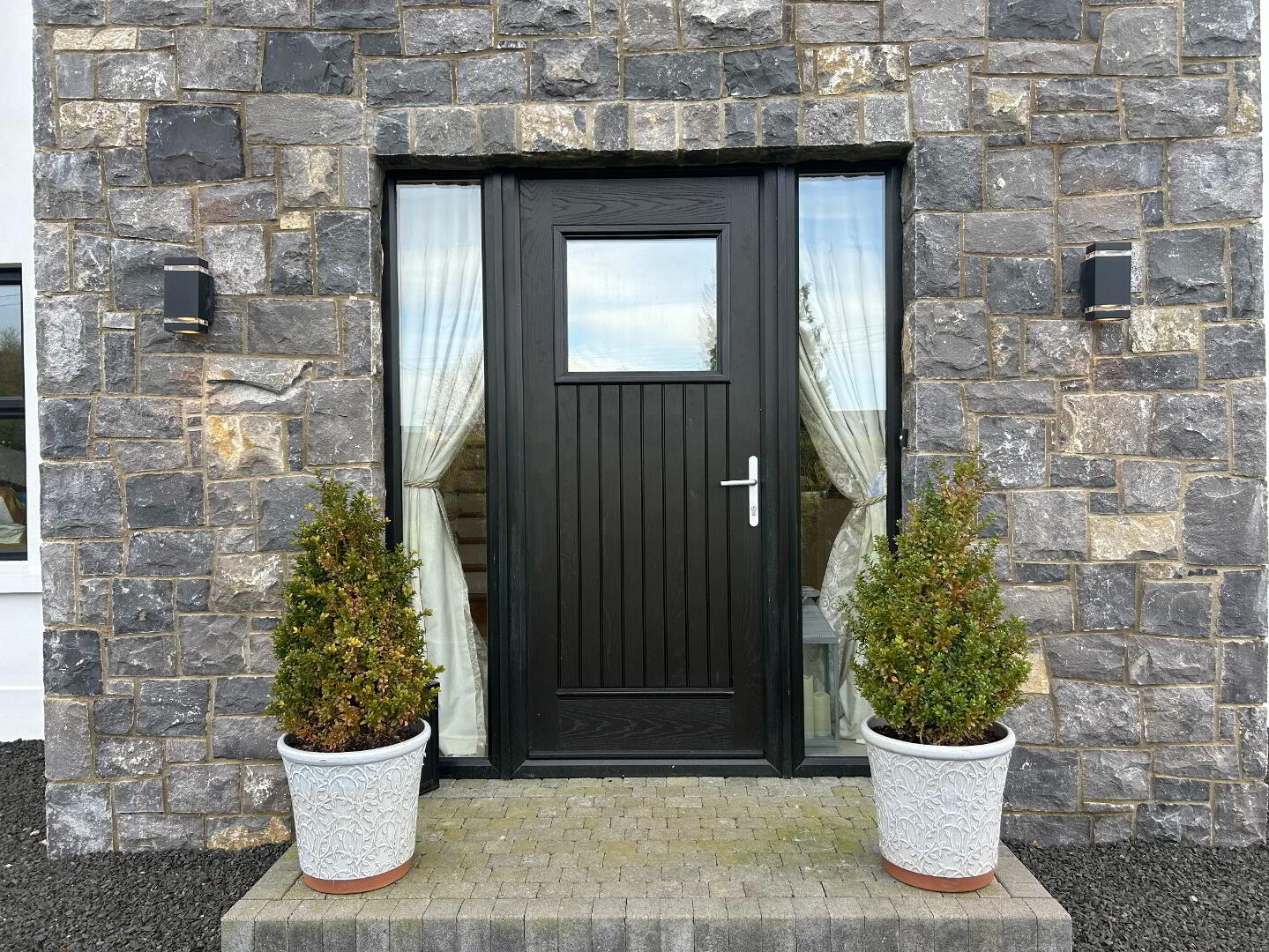 71d Roguery Road Moneyglass 5 of 60