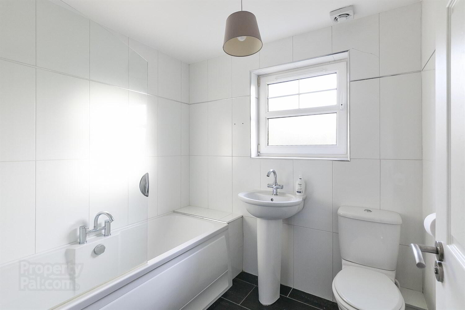 Apt 6 Oak House, 30 Beech Heights 13 of 15
