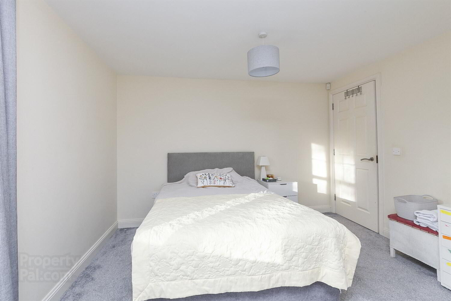 Apt 6 Oak House, 30 Beech Heights 9 of 15