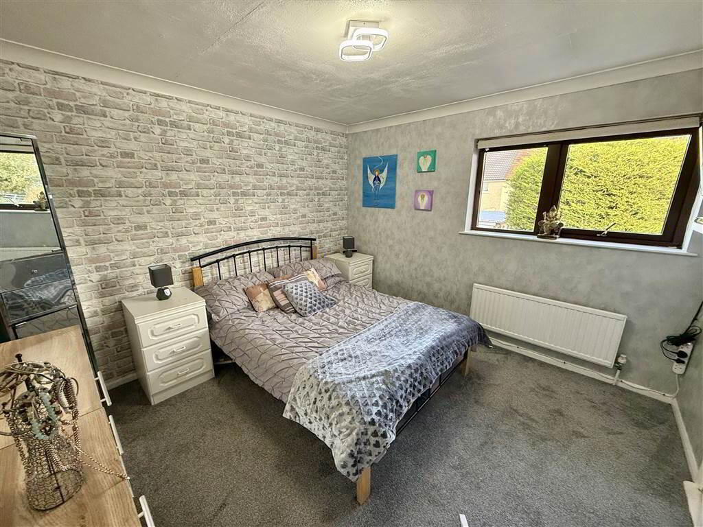 120 Clonduff Drive 7 of 15