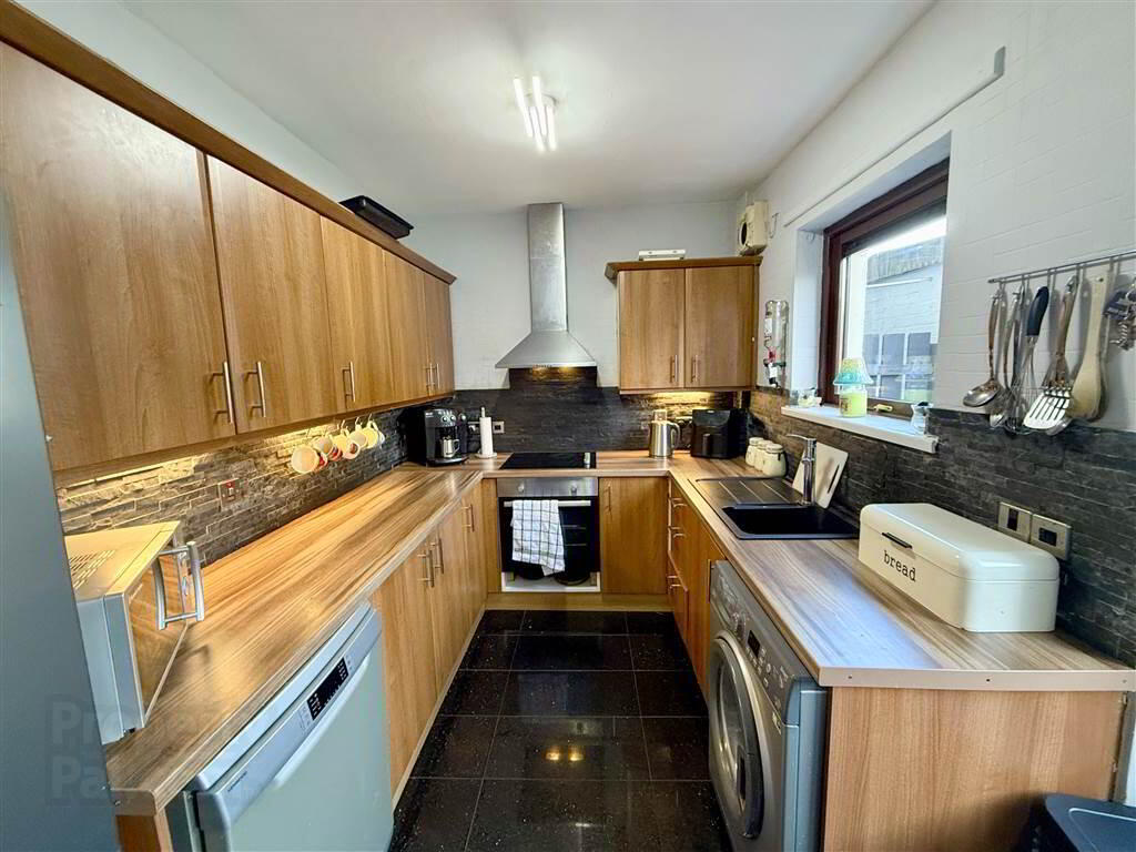 120 Clonduff Drive 5 of 15