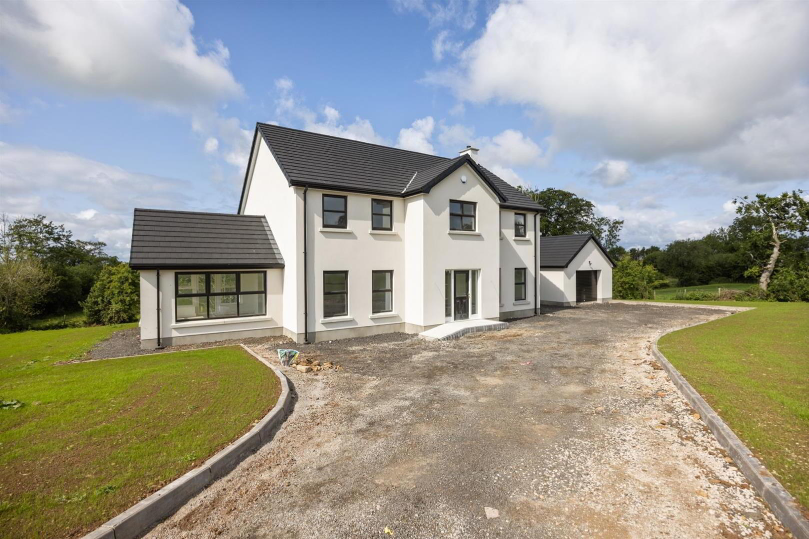 26 Tullywest Road 4 of 35