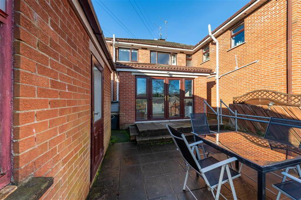 40 Ladybrook Park 23 of 25