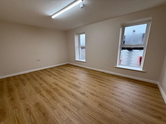 24-26 Spencer Road 9 of 19