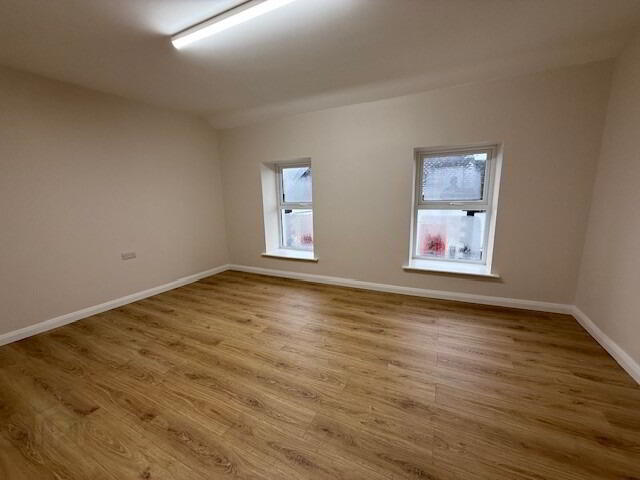 24-26 Spencer Road 7 of 19