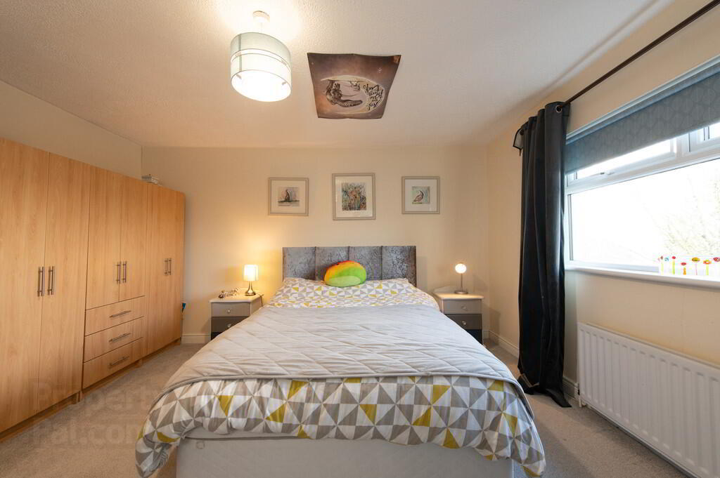 133 Hillhead Road 14 of 25